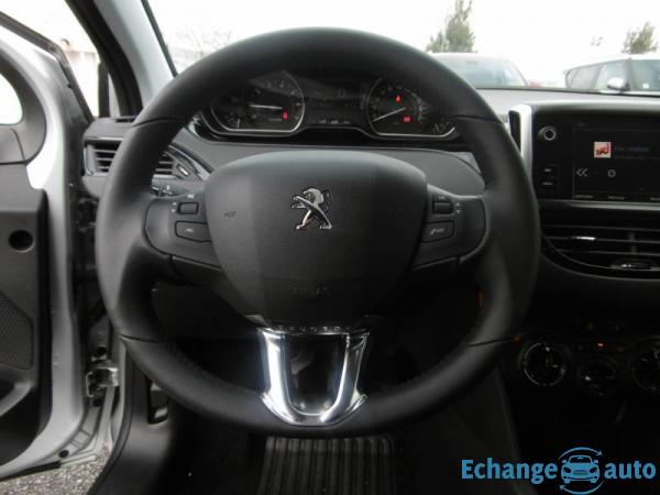 Peugeot 208 PureTech 82ch S&S BVM5 Signature