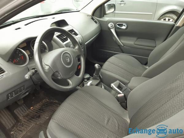 Renault Mégane 1.6 16V 110 Luxe Dynamique - Garantie 6 mois