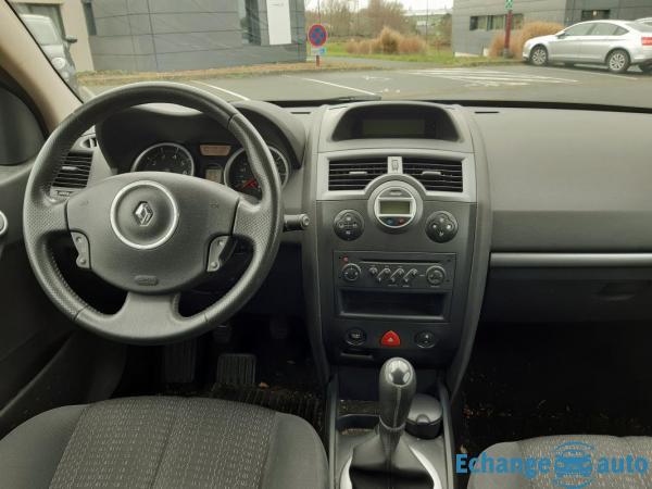 Renault Mégane 1.6 16V 110 Luxe Dynamique - Garantie 6 mois