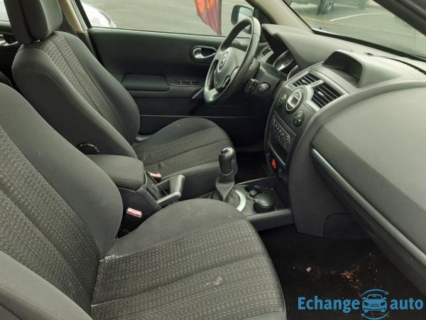 Renault Mégane 1.6 16V 110 Luxe Dynamique - Garantie 6 mois
