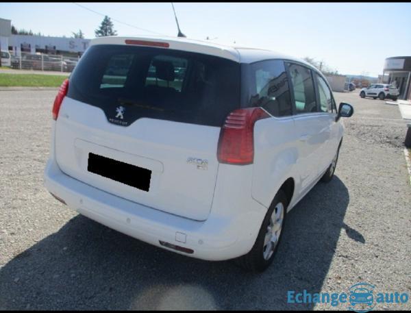 Peugeot 5008 EHDI 115 FAP BUSINESS ETG6