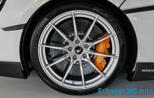 McLaren 600LT Coupe  Special White Lux Pack