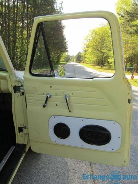 Ford F 100 V8 1966 prix tout compris