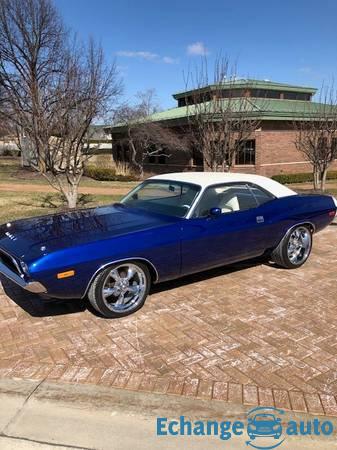 Dodge Challenger V8 302 edelbrock 4 1974 prix tout compris