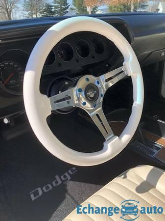 Dodge Challenger V8 302 edelbrock 4 1974 prix tout compris
