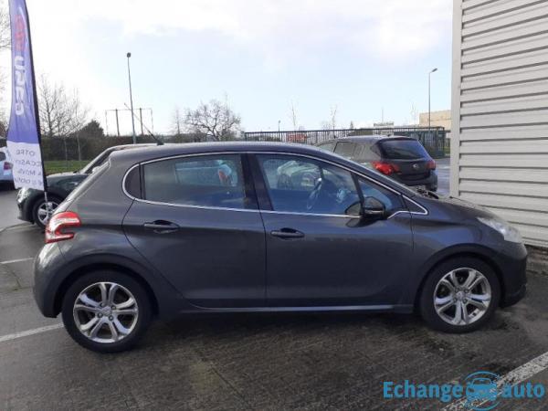 Peugeot 208 1.6 e-HDi 92 5p