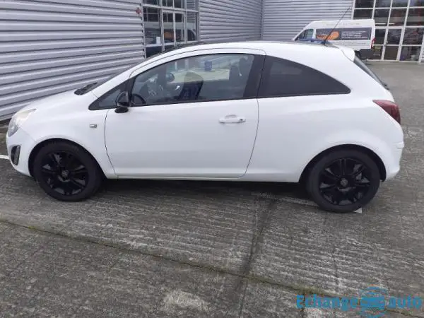 Opel Corsa 1.2 Twinport Color Edition 3p BVA