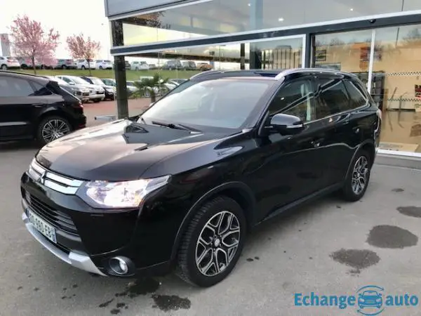Mitsubishi Outlander III (2) 2.2 DI-D INTENSE NAVI 5P 4WD