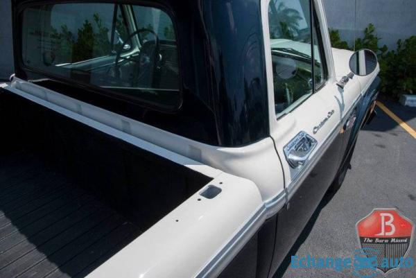 Ford F 100 V8 1966 prix tout compris