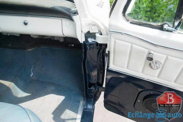 Ford F 100 V8 1966 prix tout compris