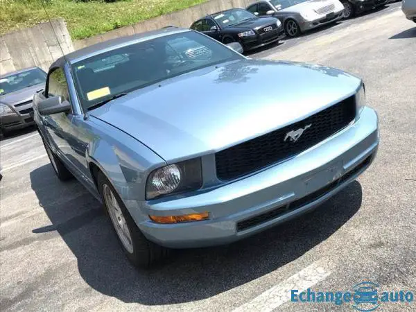 Ford Mustang V6 premium pony pack 2007 prix tout compris
