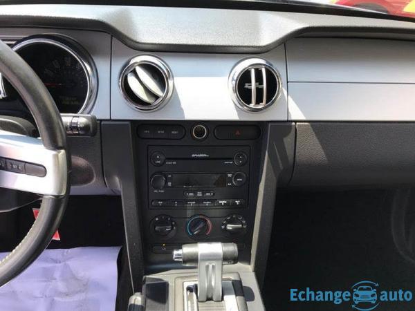 Ford Mustang V6 premium pony pack 2007 prix tout compris
