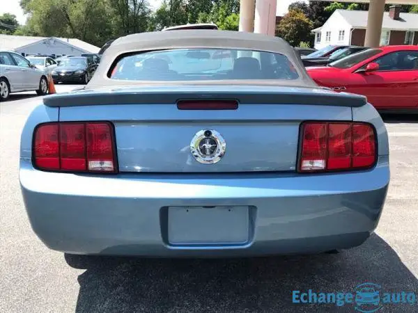 Ford Mustang V6 premium pony pack 2007 prix tout compris