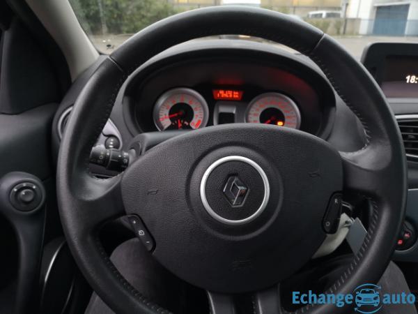 Renault Clio III 1.6 16V 128 Exception