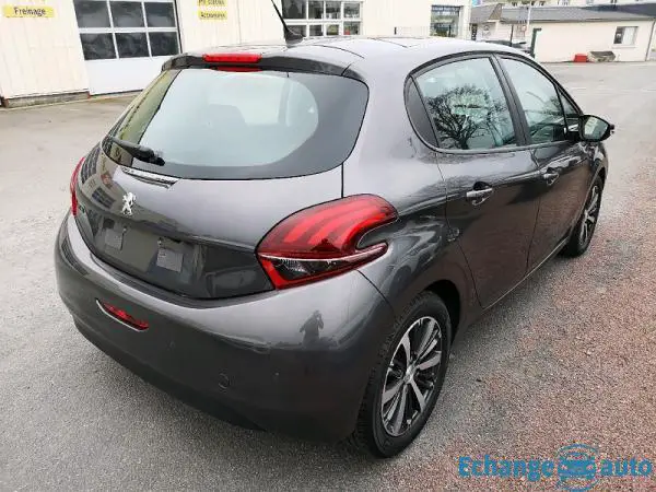 Peugeot 208 1.2 PURETECH 82CH ACTIVE 5P