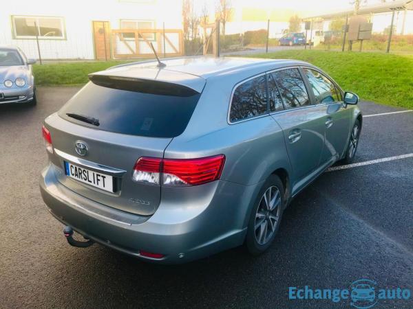 Toyota Avensis SW 2.0 D-4D 124 STYLE GARANTIE 6 MOIS