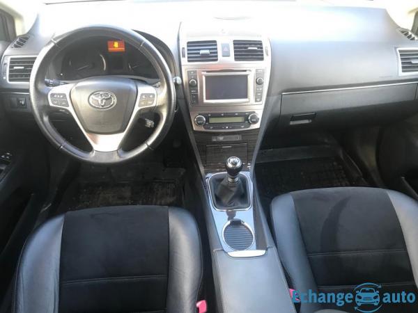 Toyota Avensis SW 2.0 D-4D 124 STYLE GARANTIE 6 MOIS