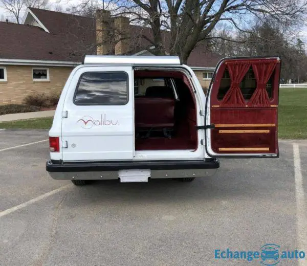 Chevrolet Suburban 5.7 vortec 1990 prix tout compris