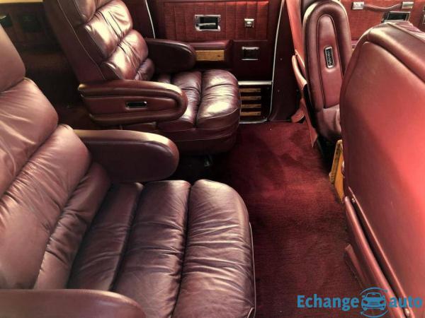 Chevrolet Suburban 5.7 vortec 1990 prix tout compris