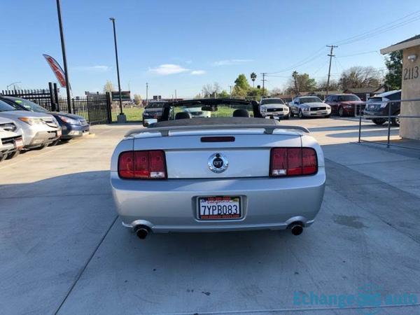Ford Mustang Gt v8 premium 2005 prix tout compris