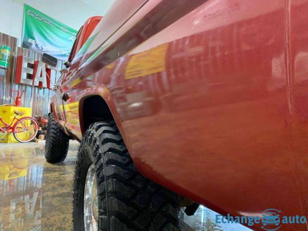 Ford F 250 High boy 4x4 ranger xlt 360 v8 1970 prix tout compris