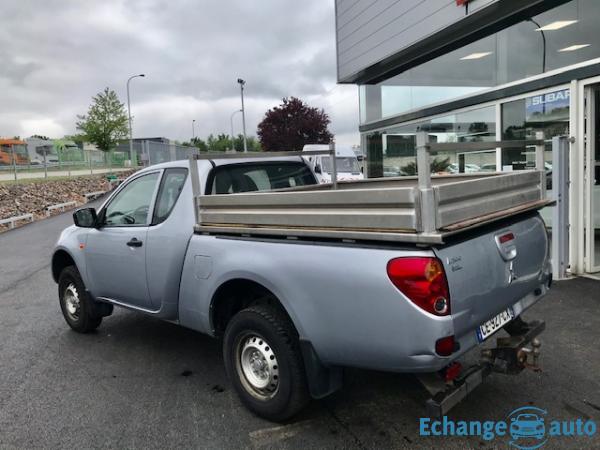 Mitsubishi L200 II CLUB CABINE 2.5TD 136 INVITE