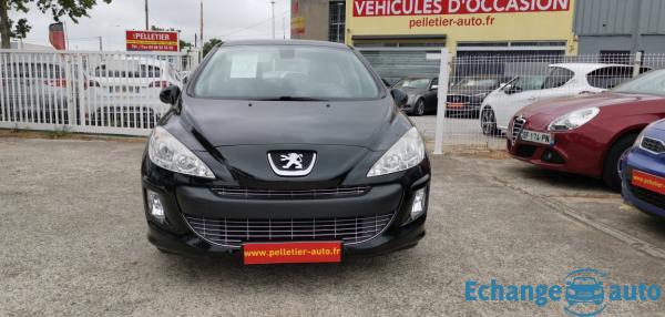 PEUGEOT 308 1.6 VTi 120ch Navteq