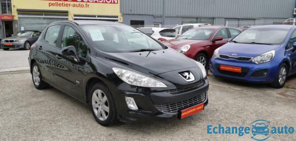 PEUGEOT 308 1.6 VTi 120ch Navteq