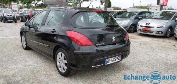 PEUGEOT 308 1.6 VTi 120ch Navteq