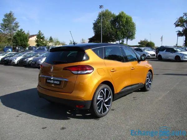 Renault Scénic IV Blue dCi 150 EDC Intens