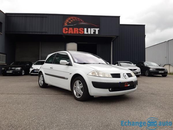 Renault Mégane II 2.0 16v 136ch SPORT DYNAMIQUE