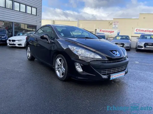 Peugeot 308 CC 2.0 HDI140 FAP FELINE