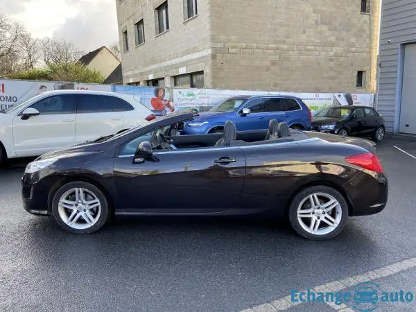 Peugeot 308 CC 2.0 HDI140 FAP FELINE