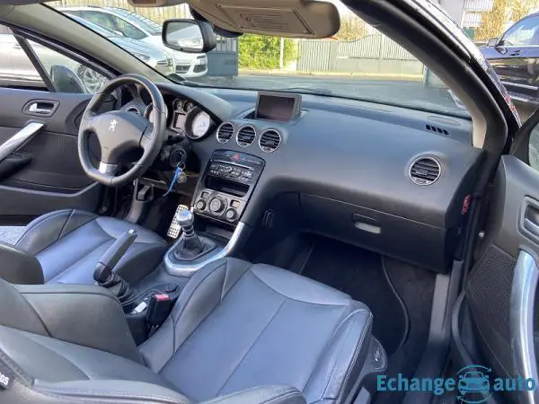 Peugeot 308 CC 2.0 HDI140 FAP FELINE