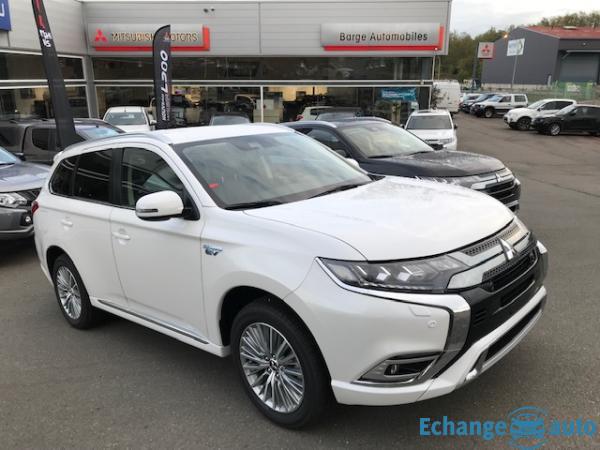 Mitsubishi Outlander PHEV III (2) TWIN MOTOR 4WD INTENSE MY20