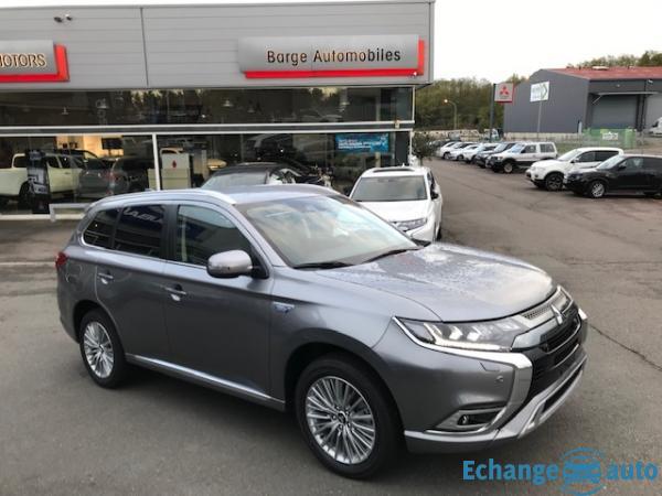 Mitsubishi Outlander PHEV III (2) TWIN MOTOR 4WD INTENSE MY20
