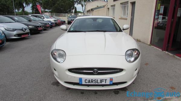 Jaguar XK V8 4.2 Coupé 300 cv Phase I