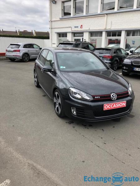 Volkswagen Golf VI (5K) 2.0TSi 16v 210ch GTi