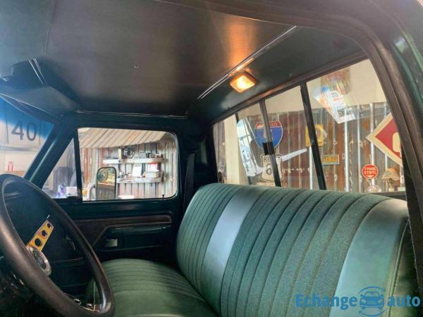 Ford F 250 Ranger camper spécial 4x4 1978 prix tout compris