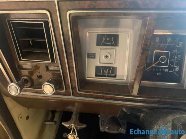 Ford F 350 Ranger xlt v8 460 1979 prix tout compris