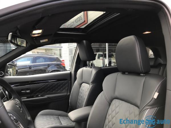 Mitsubishi Outlander PHEV 3 III (2) TWIN MOTOR 4WD INSTYLE MY19