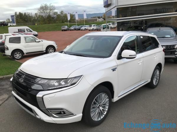 Mitsubishi Outlander PHEV III (2) TWIN MOTOR 4WD INTENSE MY20