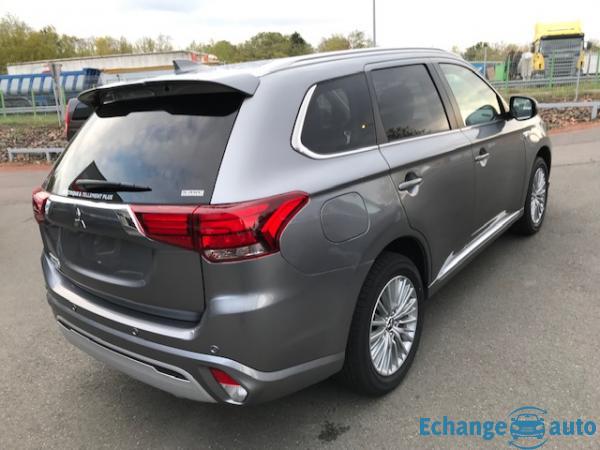 Mitsubishi Outlander PHEV III (2) TWIN MOTOR 4WD INTENSE MY20