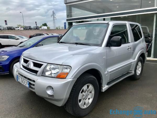 Mitsubishi Pajero III 3.2 DI-D ELEGANCE BVA 3P