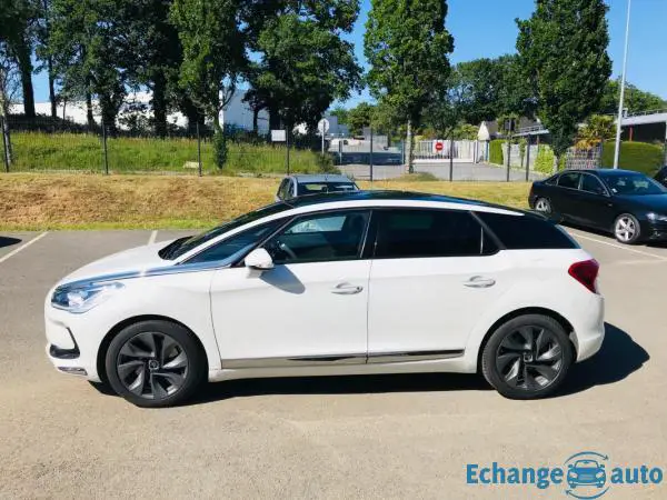 Citroën DS5 2.0 HDI 180 SPORT CHIC GARANTIE 6 MOIS