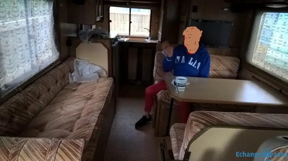 Camping car Peugeot j5