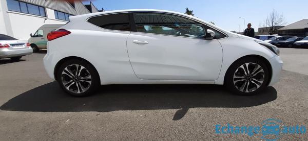 Kia Cee'd II 1.6 CRDI 16V 128