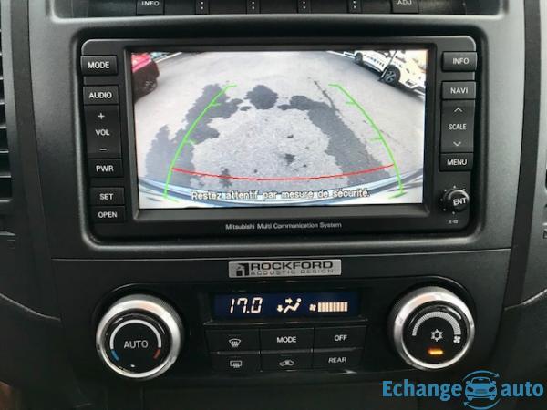 Mitsubishi Pajero III (2) 3.2 DI-D 170 INSTYLE BVA 5P EURO5