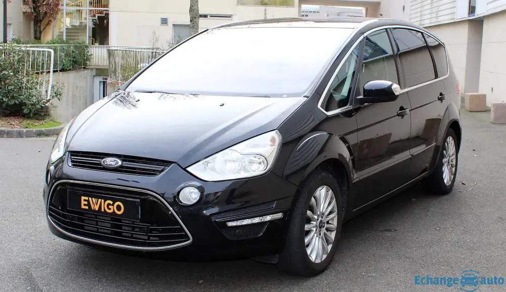 FORD - S-MAX TITANIUM 2L 140 CV 7 PLACES