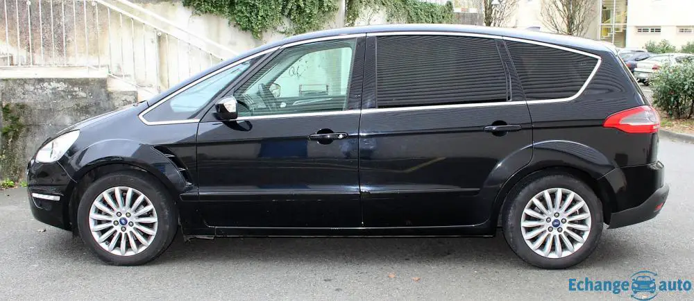 FORD - S-MAX TITANIUM 2L 140 CV 7 PLACES